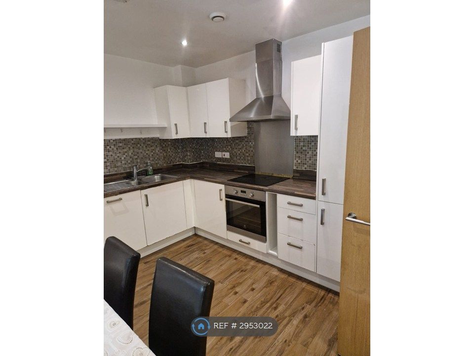 Property photo 3 of 5