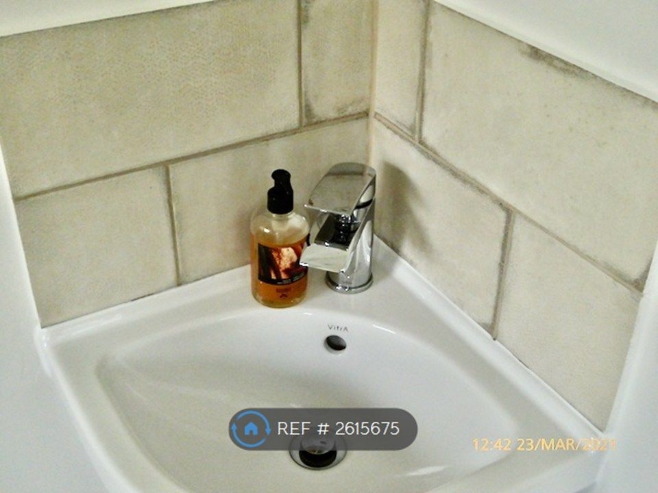 Property photo 3 of 9 Cloak Room Sink