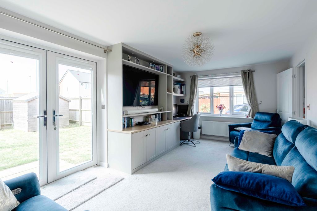 Property photo 3 of 18 Dsc06797-Hdr