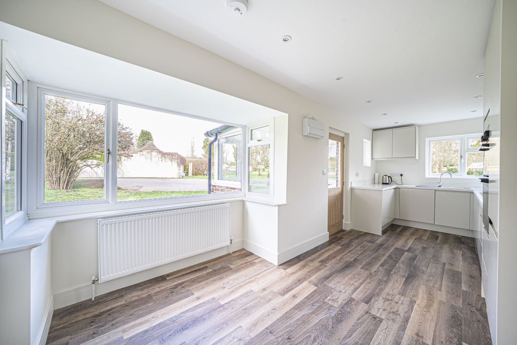 Property photo 3 of 20 Dsc00136