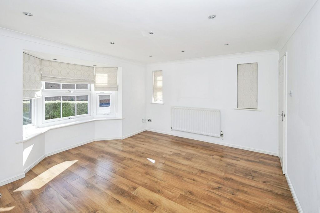 Property photo 3 of 21 12.Jpg