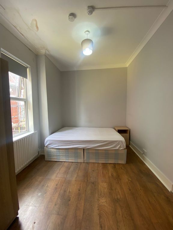 Property photo 1 of 4