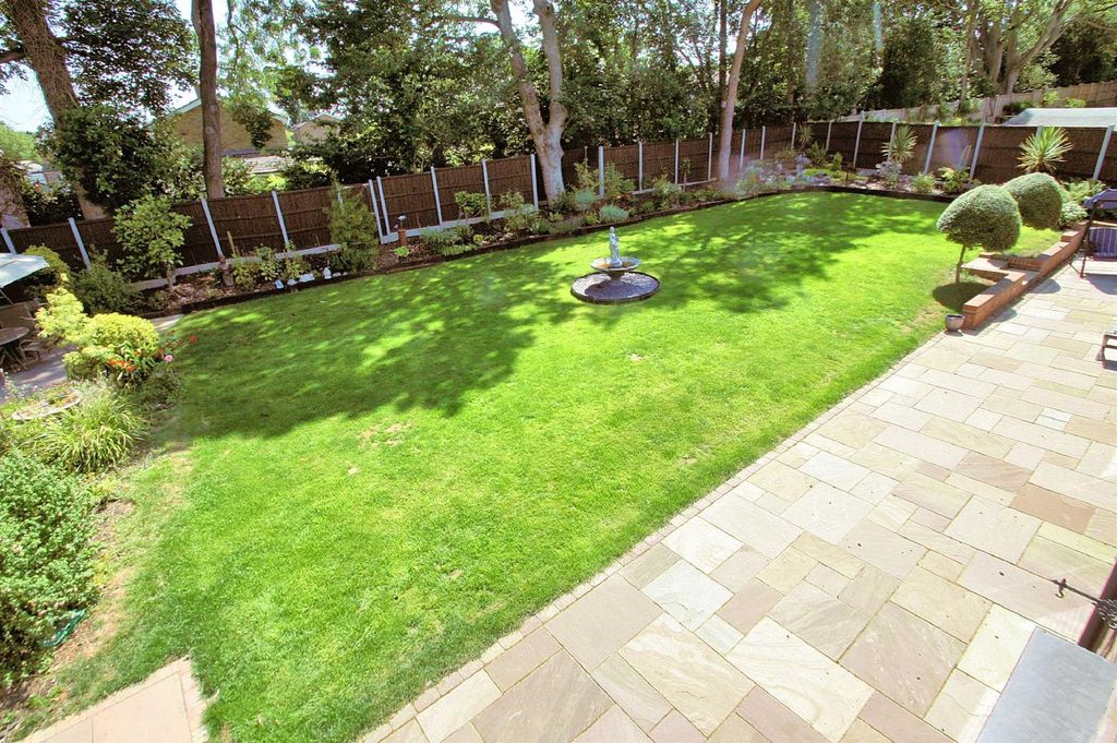 Property photo 3 of 24