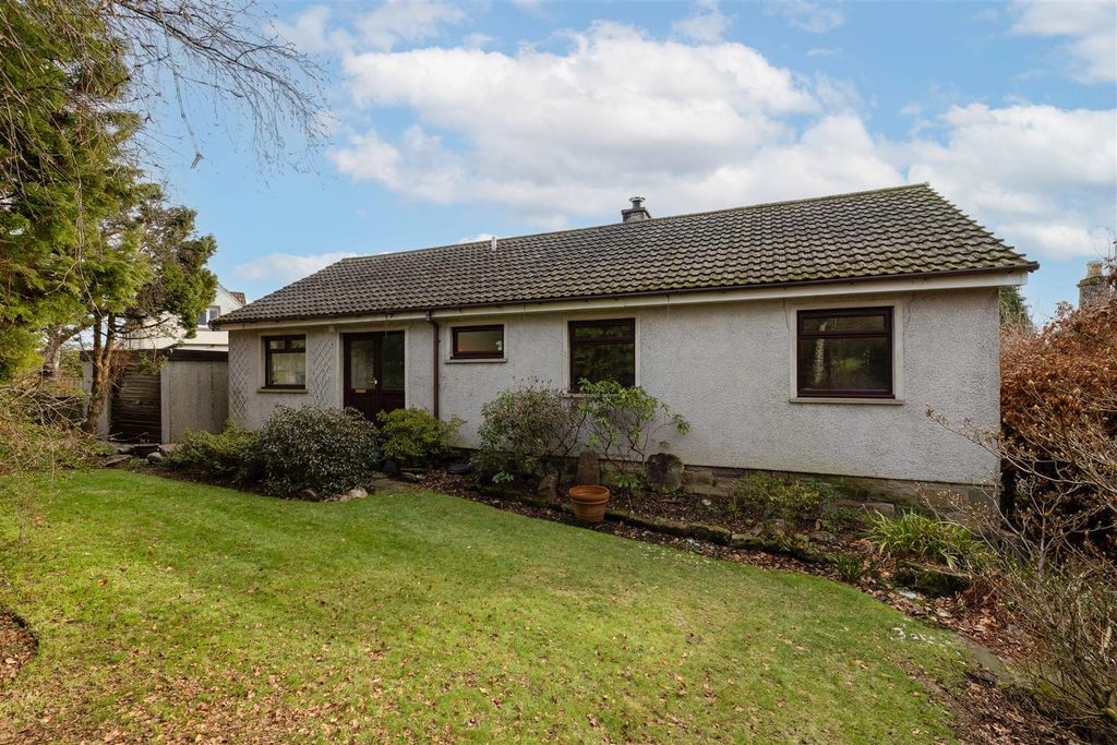 Property photo 2 of 29 S002.Jpg