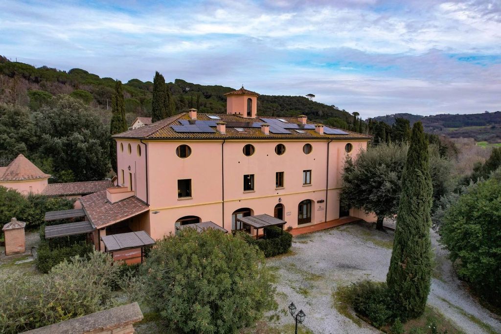 Property photo 2 of 49