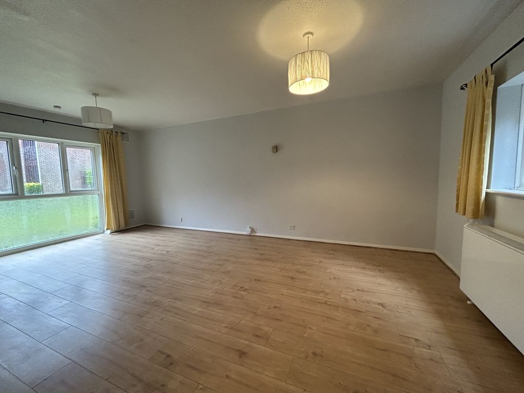 Property photo 1 of 6 Img_1234