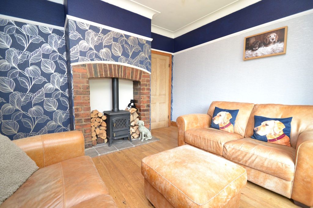 Property photo 2 of 33 Photograph 9