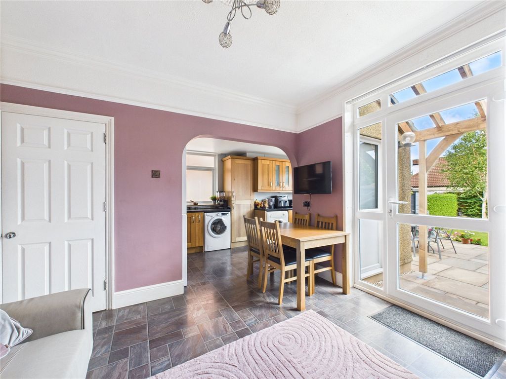 Property photo 3 of 22 Picture No. 41