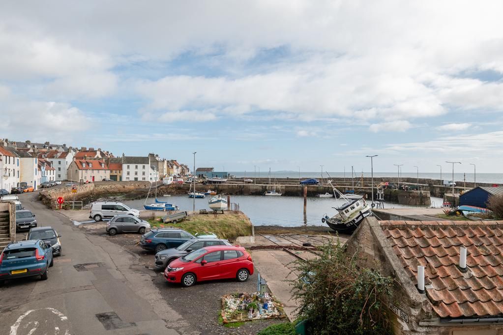 Property photo 2 of 25 Cup1422Seg Lounge View Again.Jpg