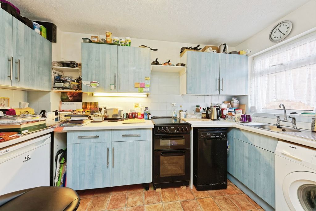 Property photo 2 of 15 Photo