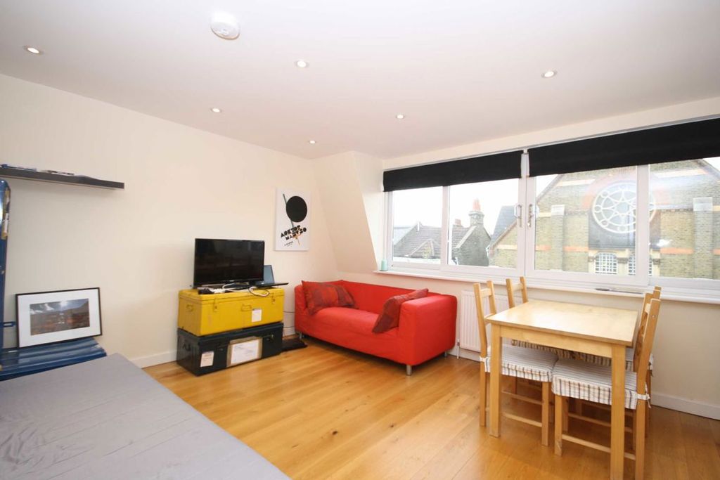 Property photo 2 of 4