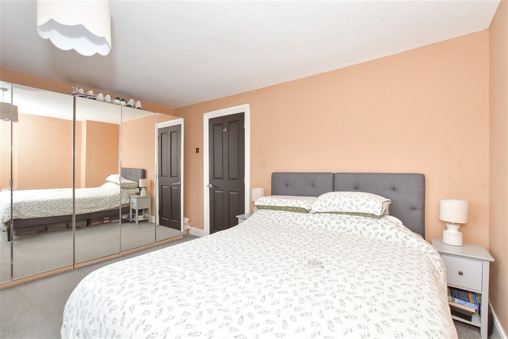 Property photo 3 of 11 Bedroom 1