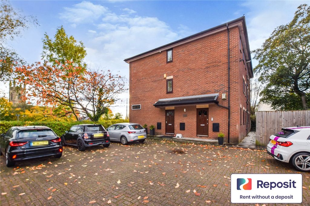 Property photo 2 of 8 Picture No. 11