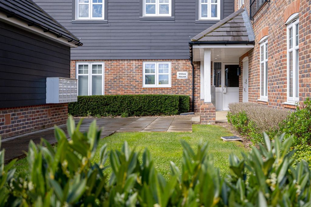 Property photo 2 of 11 Front.Jpg