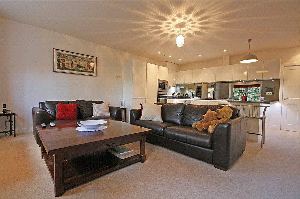 Property photo 3 of 16 Picture No. 11