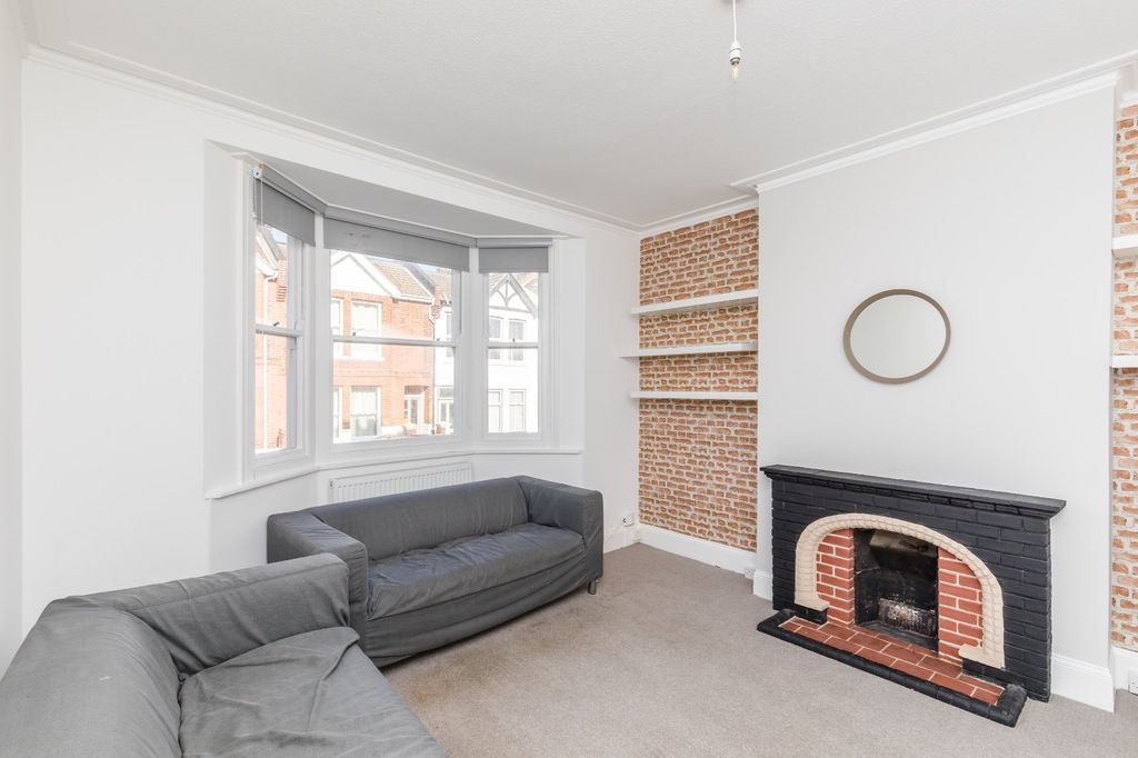 Property photo 2 of 11 Picture No. 06