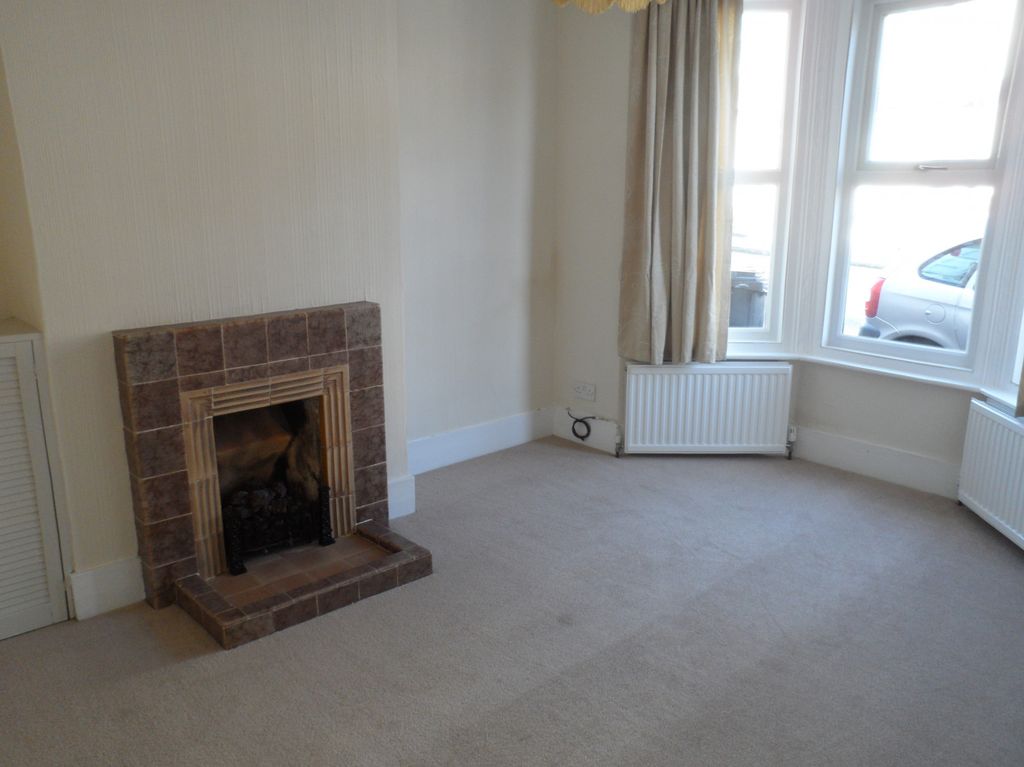 Property photo 2 of 3