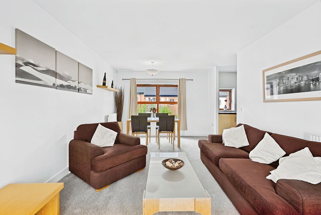 Property photo 3 of 13 Pbox-Img.Jpg