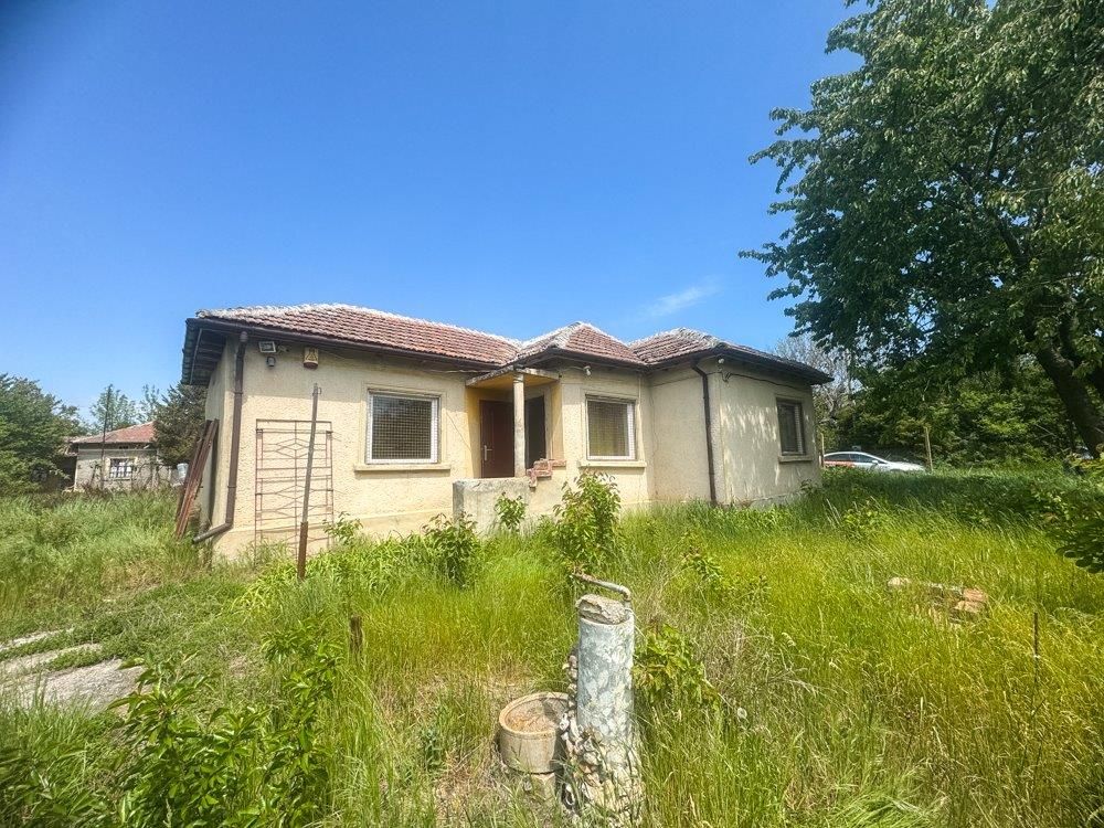 Property photo 1 of 7
