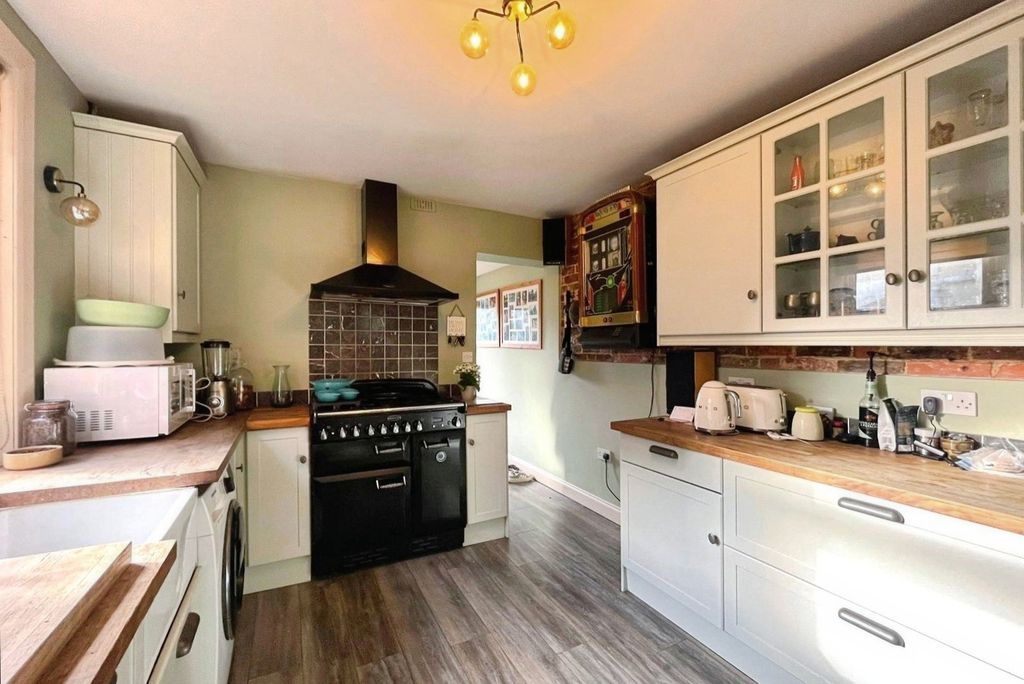 Property photo 2 of 13 Pbox-Img.Jpg