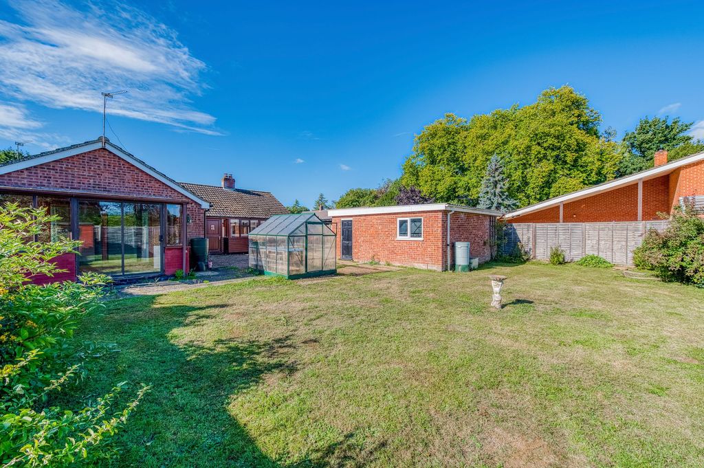 Property photo 2 of 19