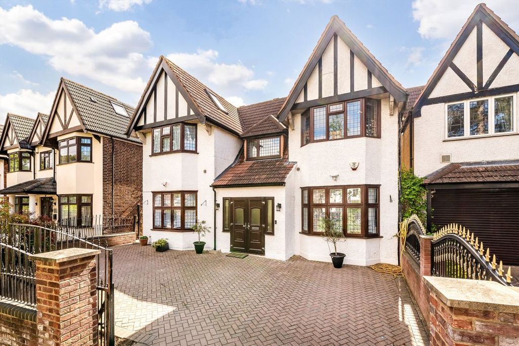 Property photo 1 of 10