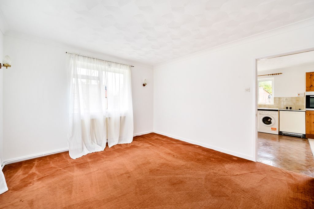 Property photo 3 of 16 1209750 (2)