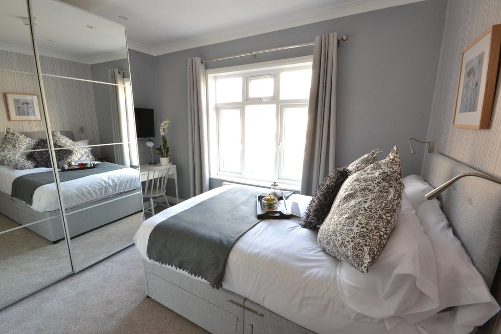 Property photo 1 of 12 5185780