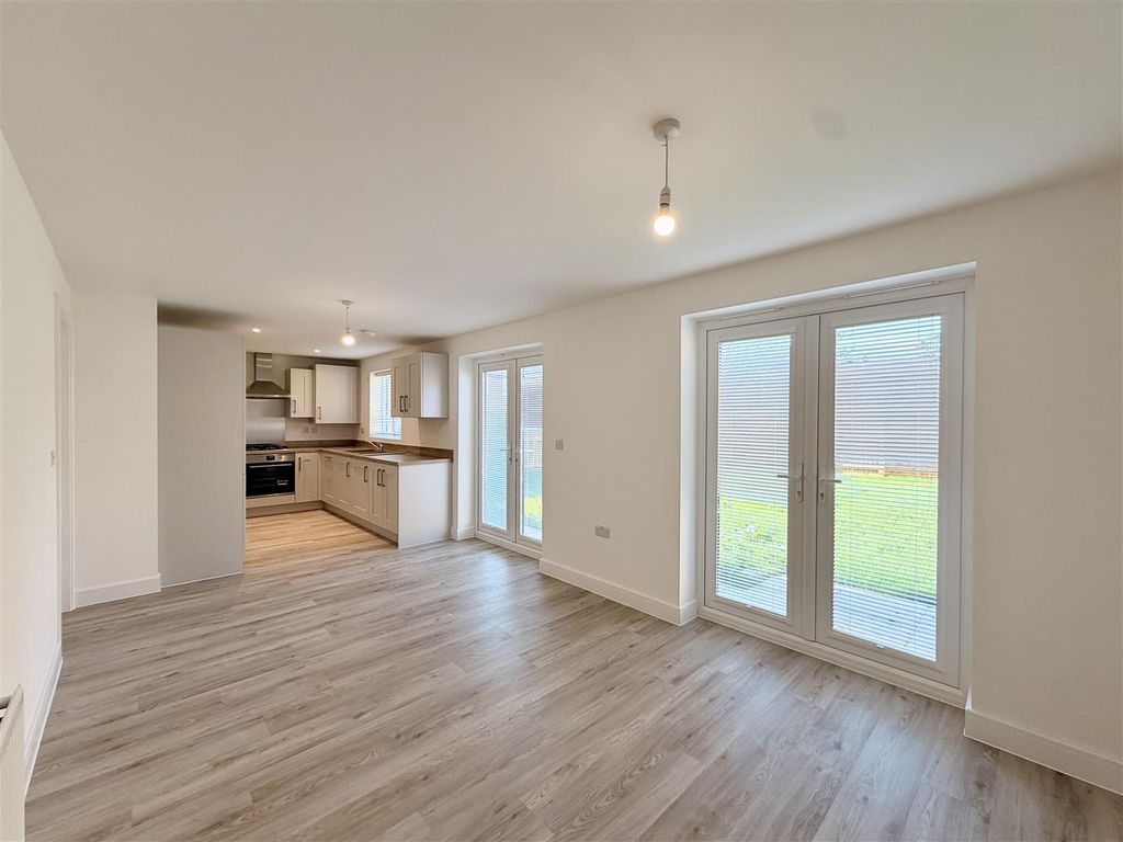 Property photo 2 of 18 2