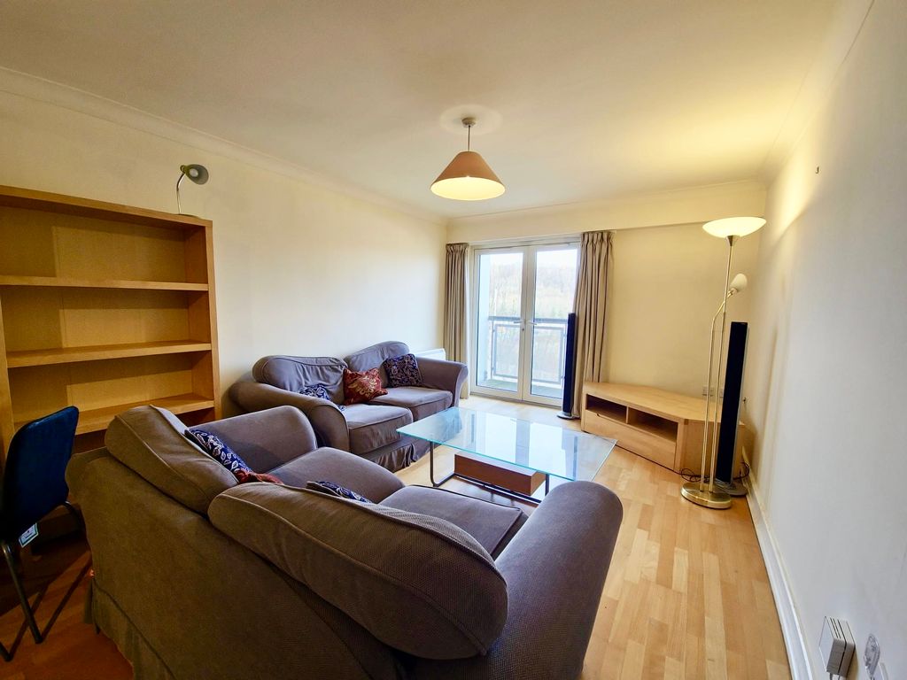 Property photo 3 of 9