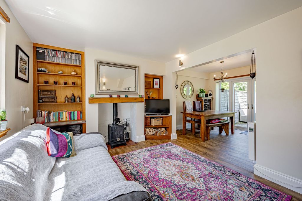 Property photo 3 of 19