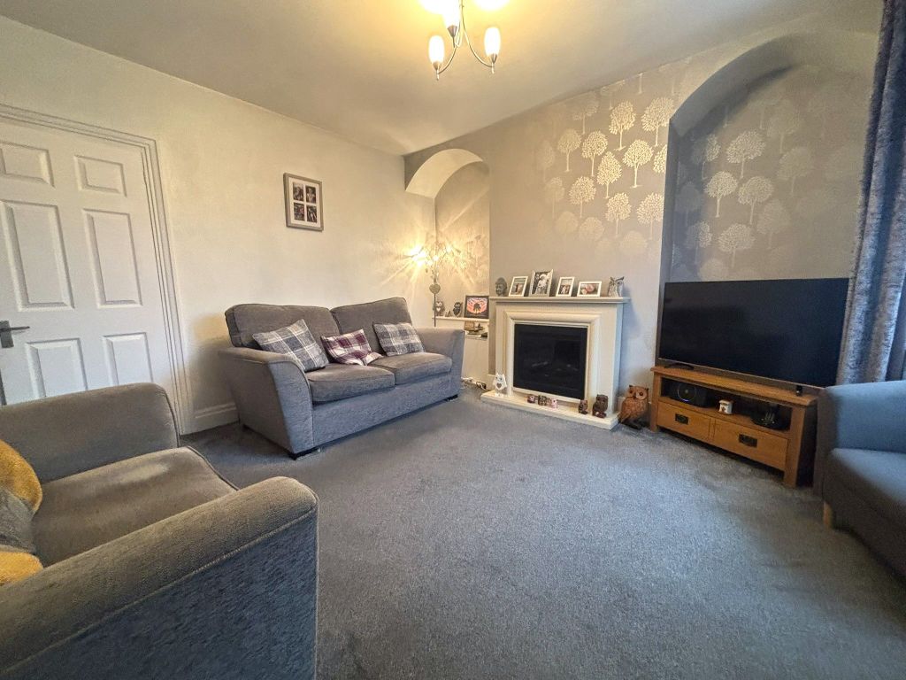 Property photo 2 of 17 Photograph 2