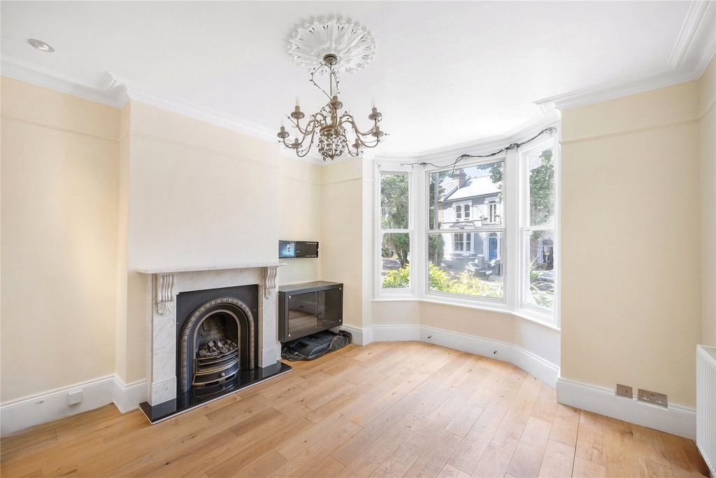 Property photo 2 of 16 Picture No. 04