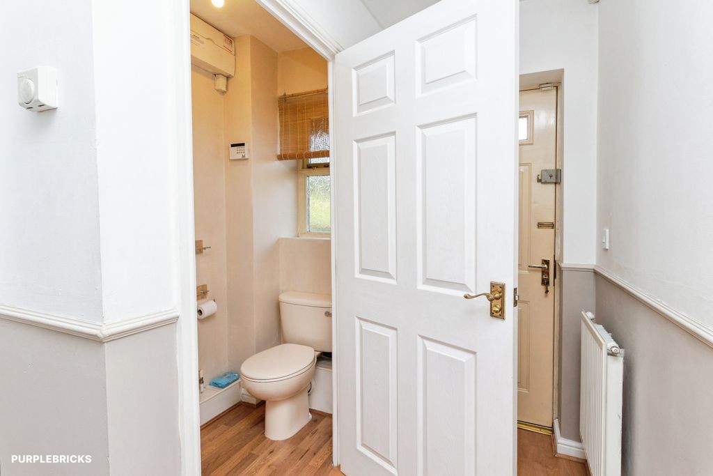 Property photo 3 of 22