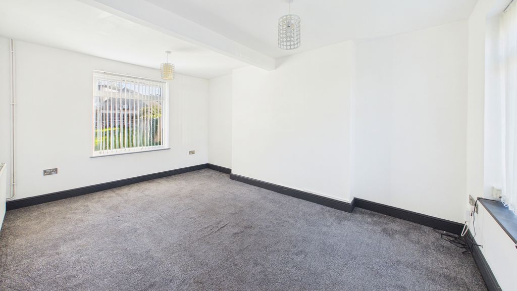 Property photo 3 of 11 Cam02351G0-Pr0124-Still007