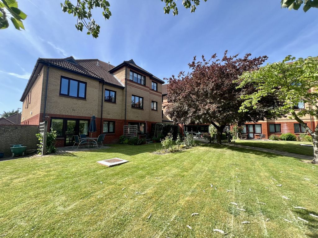 Additional image 12 of 1 bed flat for saleFairacres Road, Didcot OX11