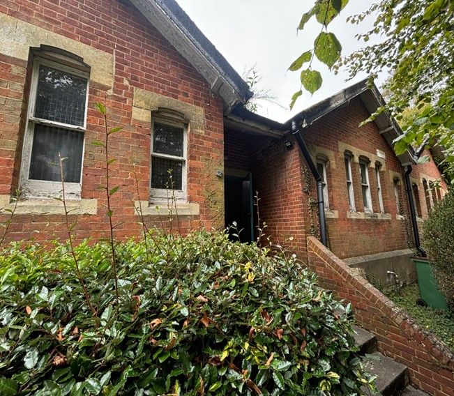 Property photo 1 of 6