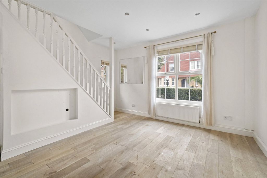 Property photo 3 of 15 Picture No. 24