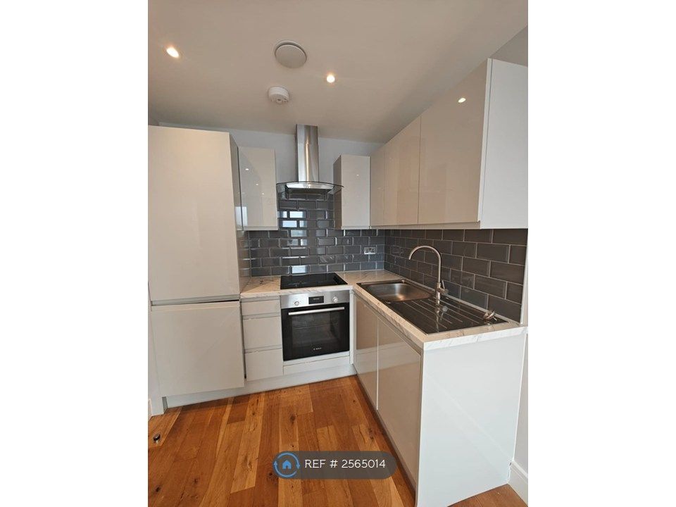 Property photo 3 of 4