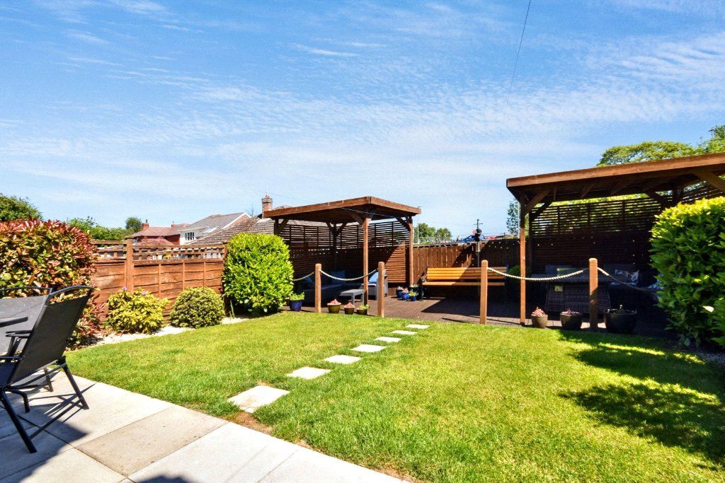 Property photo 1 of 18 Picture No. 12