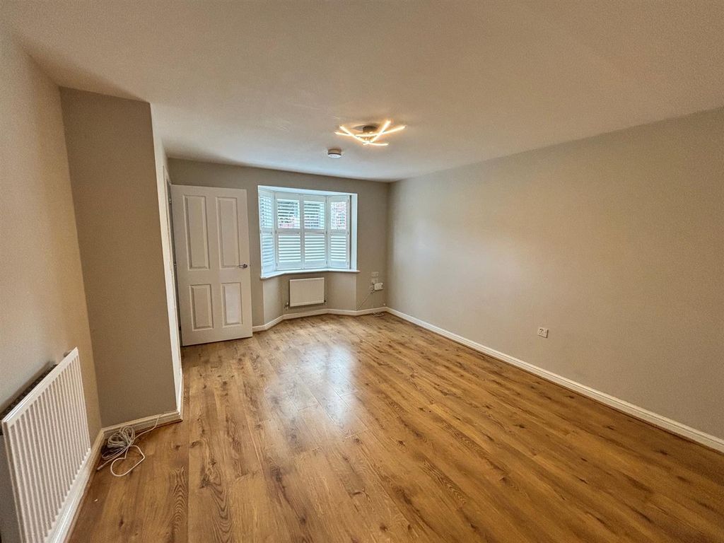 Property photo 3 of 21 9.Jpg