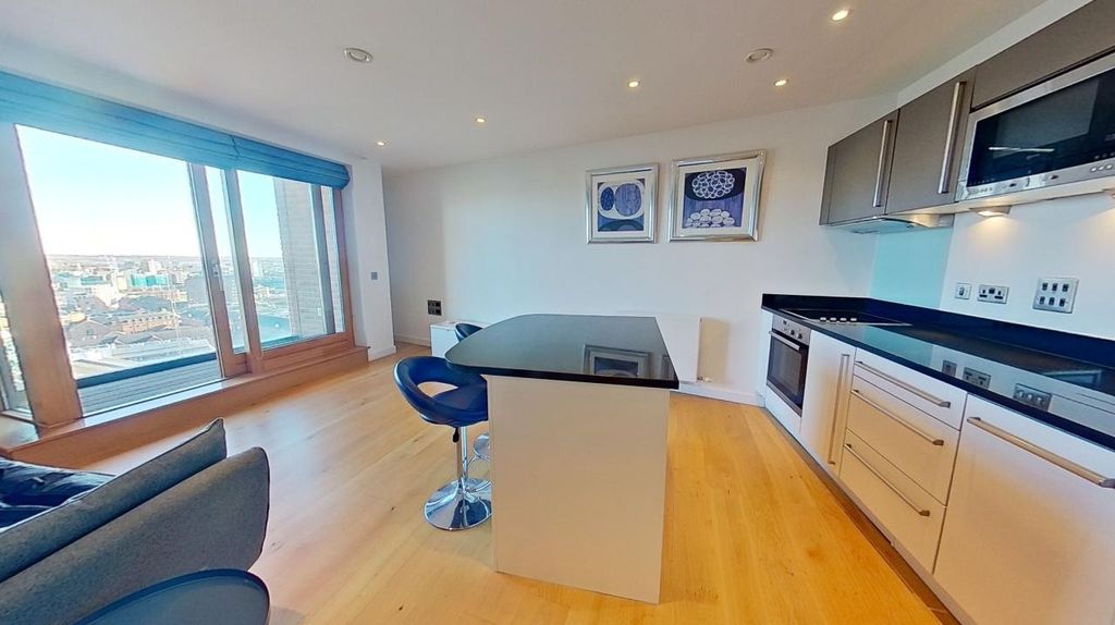 Property photo 1 of 12 Apartment-Candle-House-Wharf-Approach-01102025154547.Jpg
