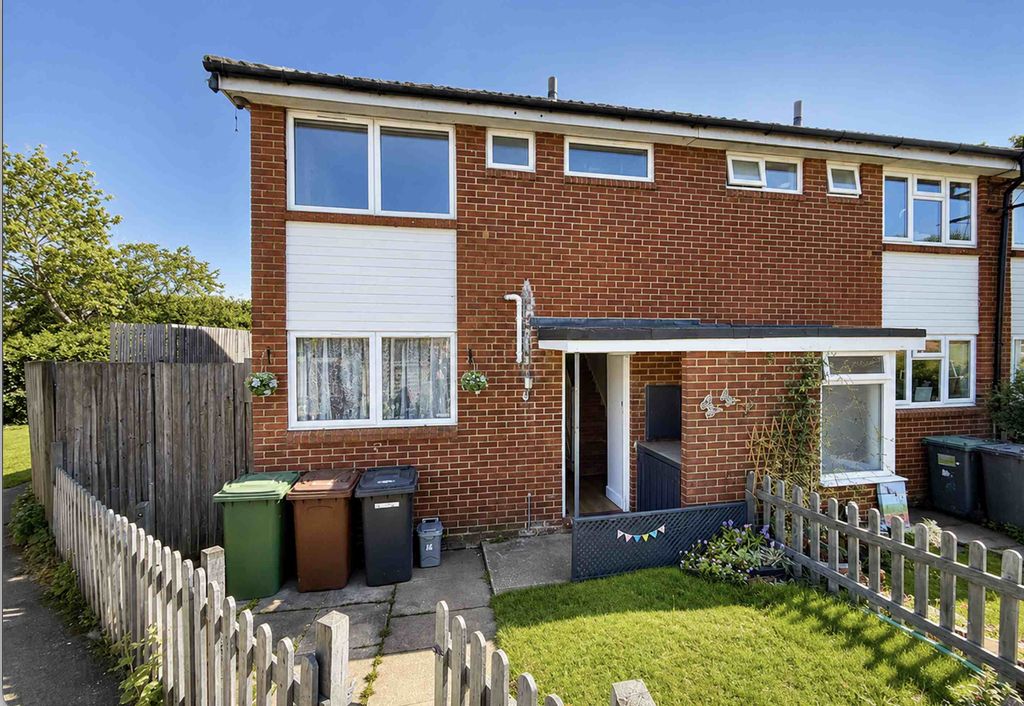 Property photo 1 of 9