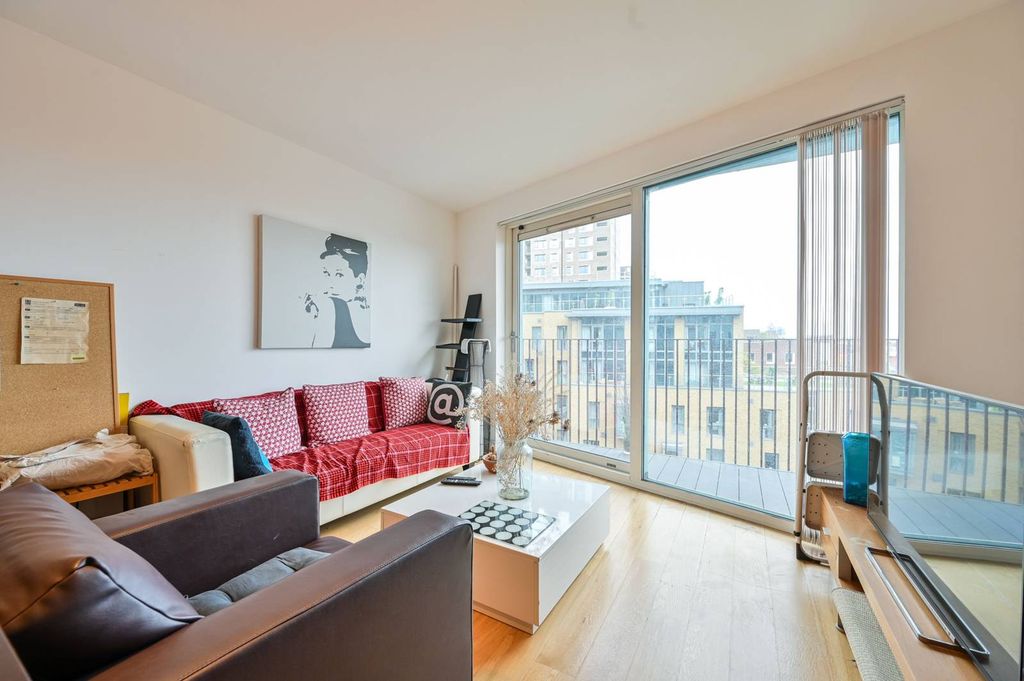 Property photo 1 of 8