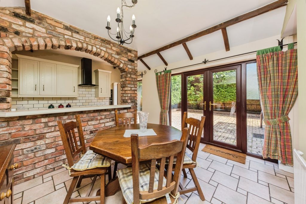 Property photo 3 of 19 Pbox-Img.Jpg