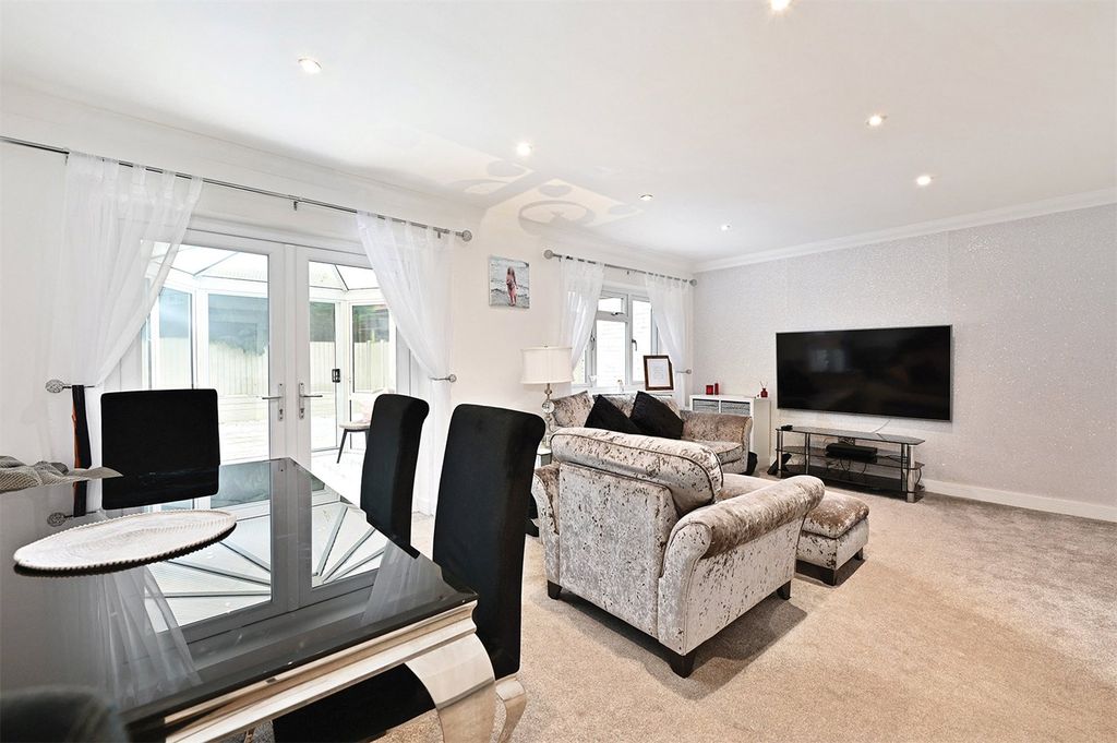 Property photo 2 of 15 Picture No. 08