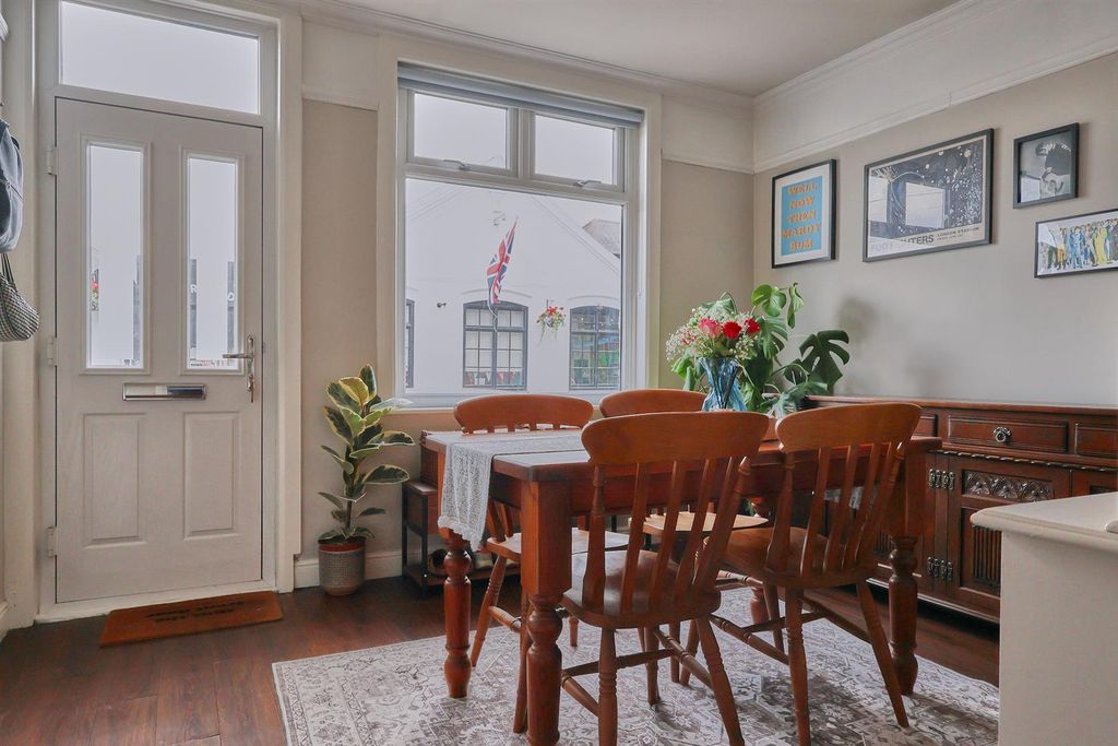 Property photo 3 of 13 Dining Room