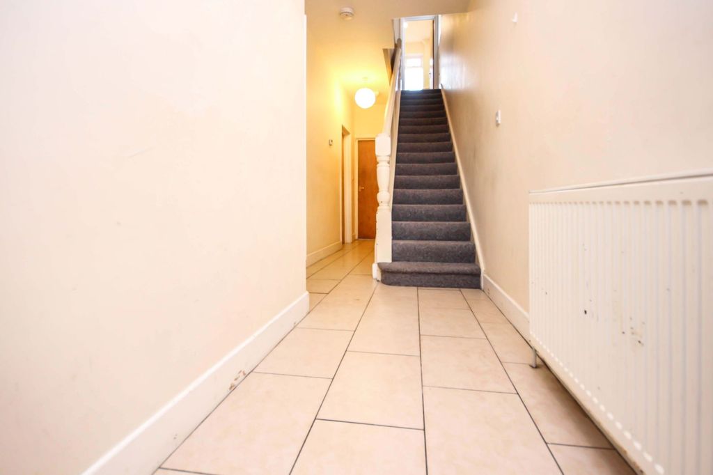Property photo 3 of 15 Photo 10