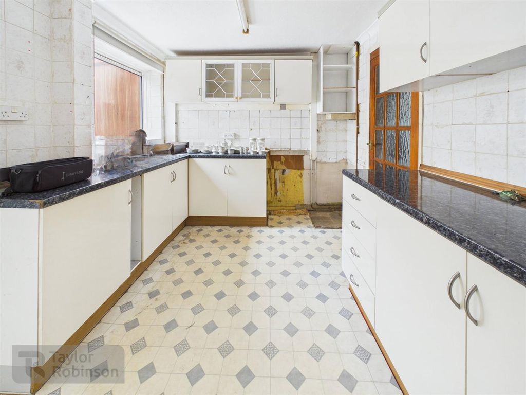 Property photo 3 of 12 Cam02600G0-Pr0852-Still005.Jpg