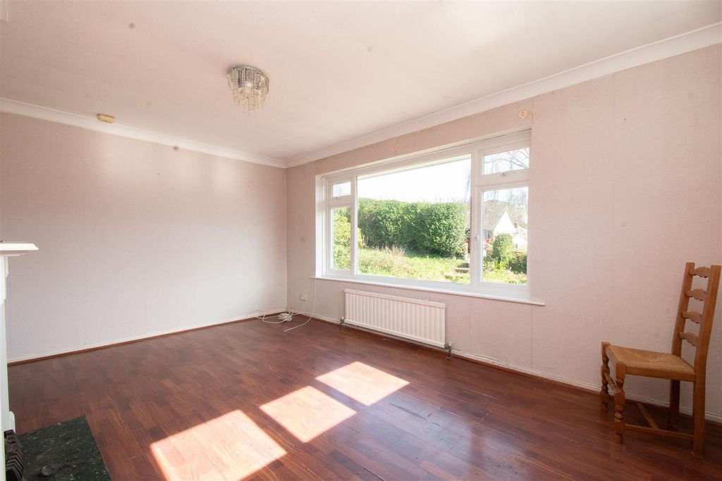 Property photo 3 of 15 Living Room